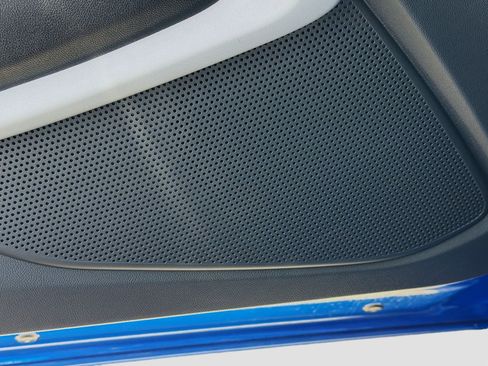 Used 2018 Chevrolet Camaro LT image 22