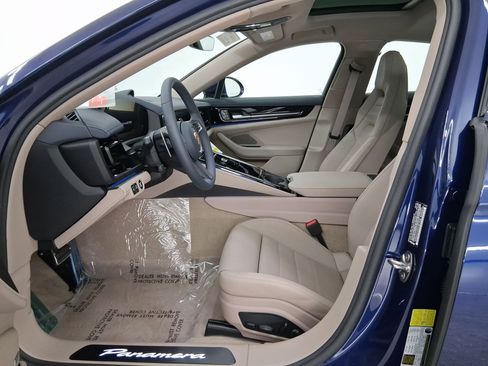 New 2026 Porsche Panamera image 13