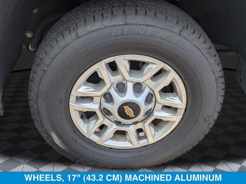 Used 2023 Chevrolet Silverado 2500 LT AWD/4WD image 10
