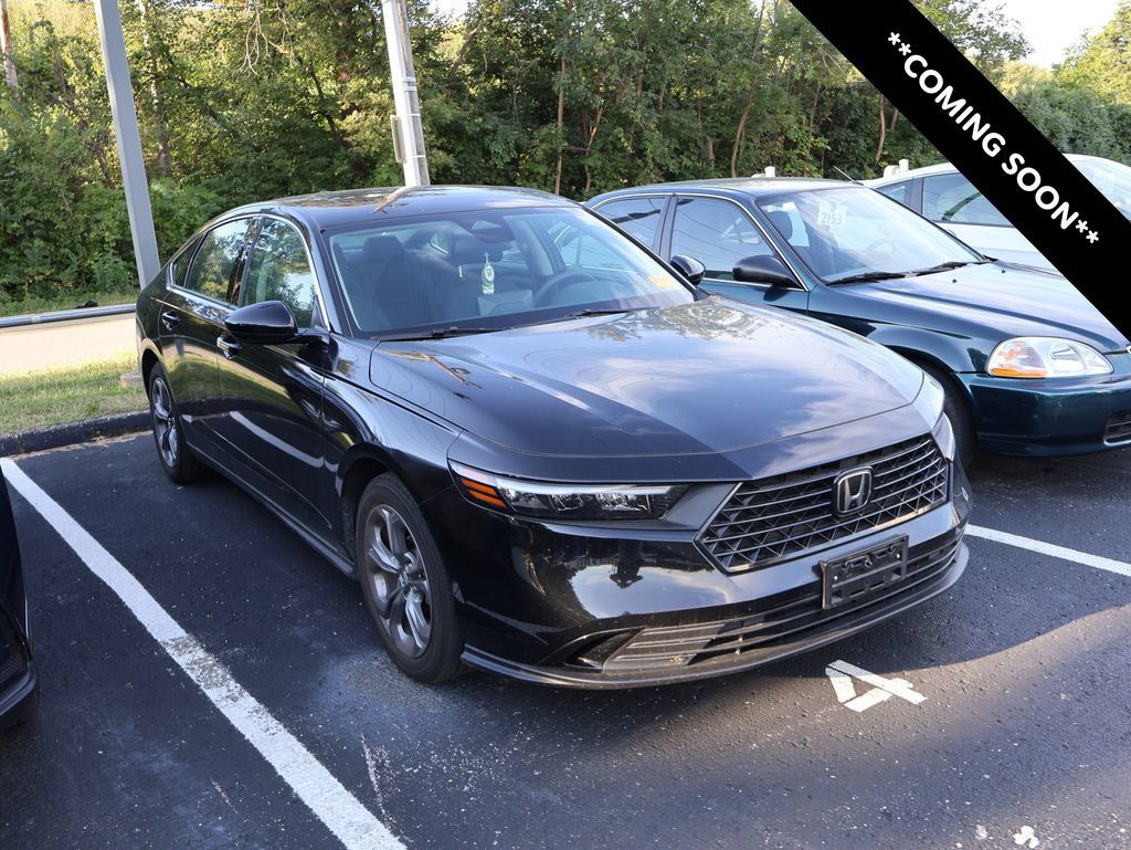 Used 2024 Honda Accord EX image 1