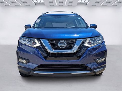 Used 2019 Nissan Rogue SL w/ Premium Package FWD image 2