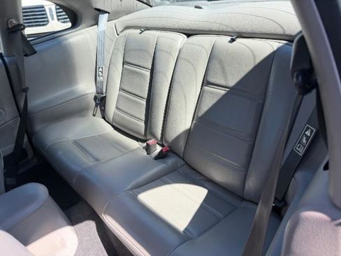 Used 2002 Ford Mustang Deluxe Coupe image 25