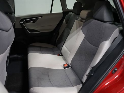Certified 2024 Toyota RAV4 XLE w/ Convenience Package FWD image 29