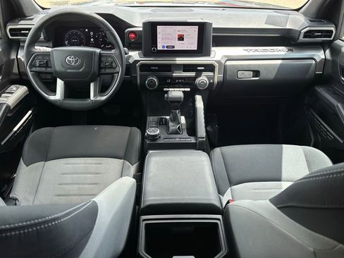 Used 2024 Toyota Tacoma TRD Off-Road AWD/4WD image 9