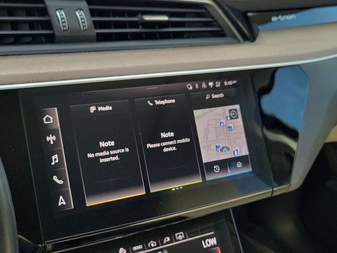 Used 2024 Audi Q8 e-tron Premium Plus w/ Premium Plus Package AWD/4WD image 11