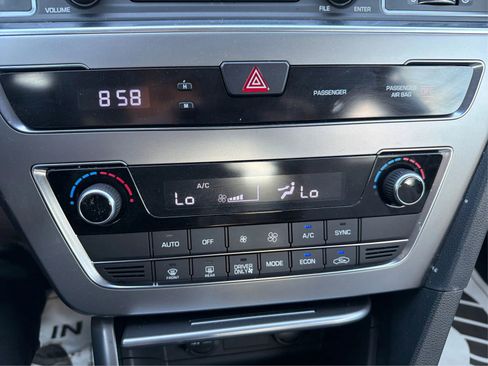 Used 2016 Hyundai Sonata SE FWD image 27