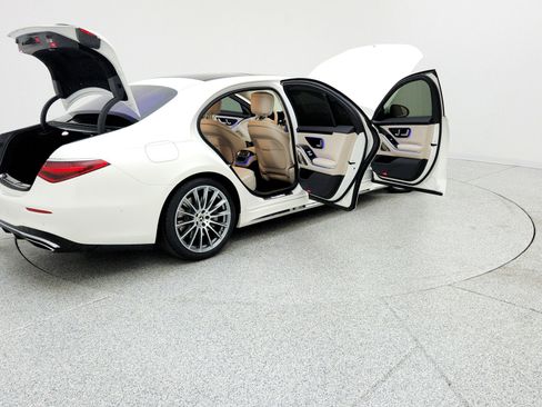 Certified 2022 Mercedes-Benz S 500 S 500 image 17