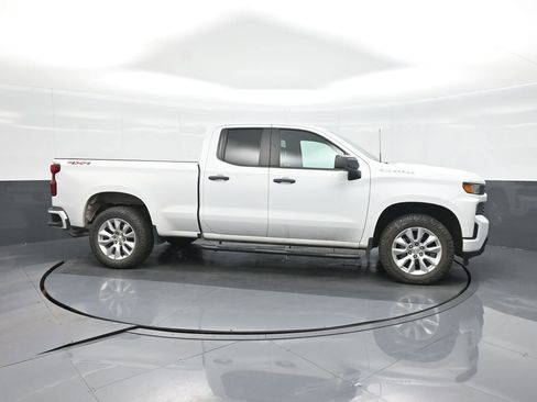 Used 2021 Chevrolet Silverado 1500 Custom image 4