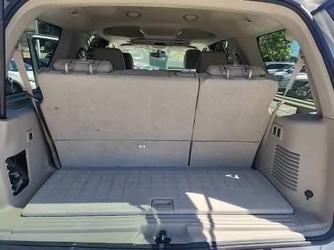 Used 2010 Lincoln Navigator w/ Elite Package image 12