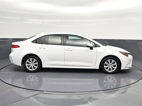 Used 2024 Toyota Corolla LE image 4