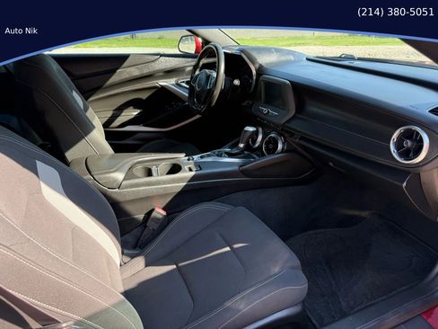 Used 2017 Chevrolet Camaro LT image 22