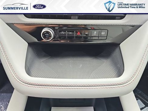 New 2026 Ford Explorer Active w/ Active Comfort Package RWD image 29