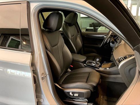 Used 2023 BMW X3 M40i w/ Premium Package image 11