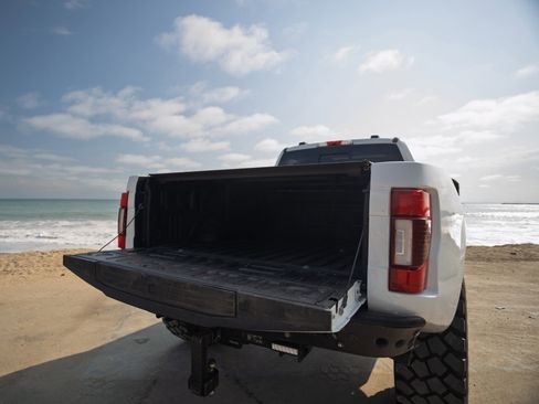 Used 2020 Ford F250 Platinum w/ FX4 Off-Road Package image 17