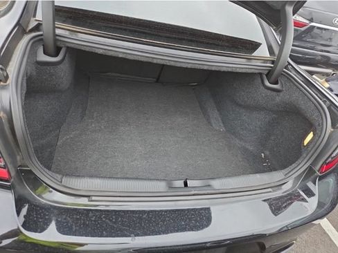 Used 2019 Dodge Charger Scat Pack w/ Technology Group RWD image 14