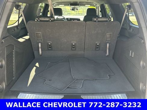 Certified 2025 Chevrolet Suburban Z71 image 11