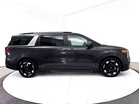 Certified 2025 Kia Carnival EX FWD image 41