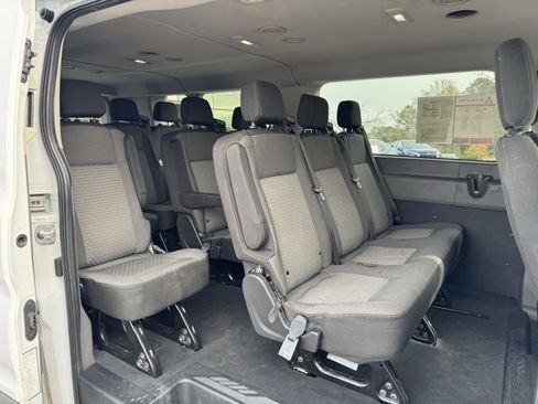 Used 2023 Ford Transit 350 XLT image 12