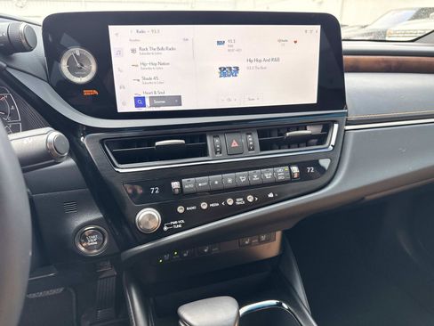 Used 2025 Lexus ES 350 w/ Premium Package FWD image 24