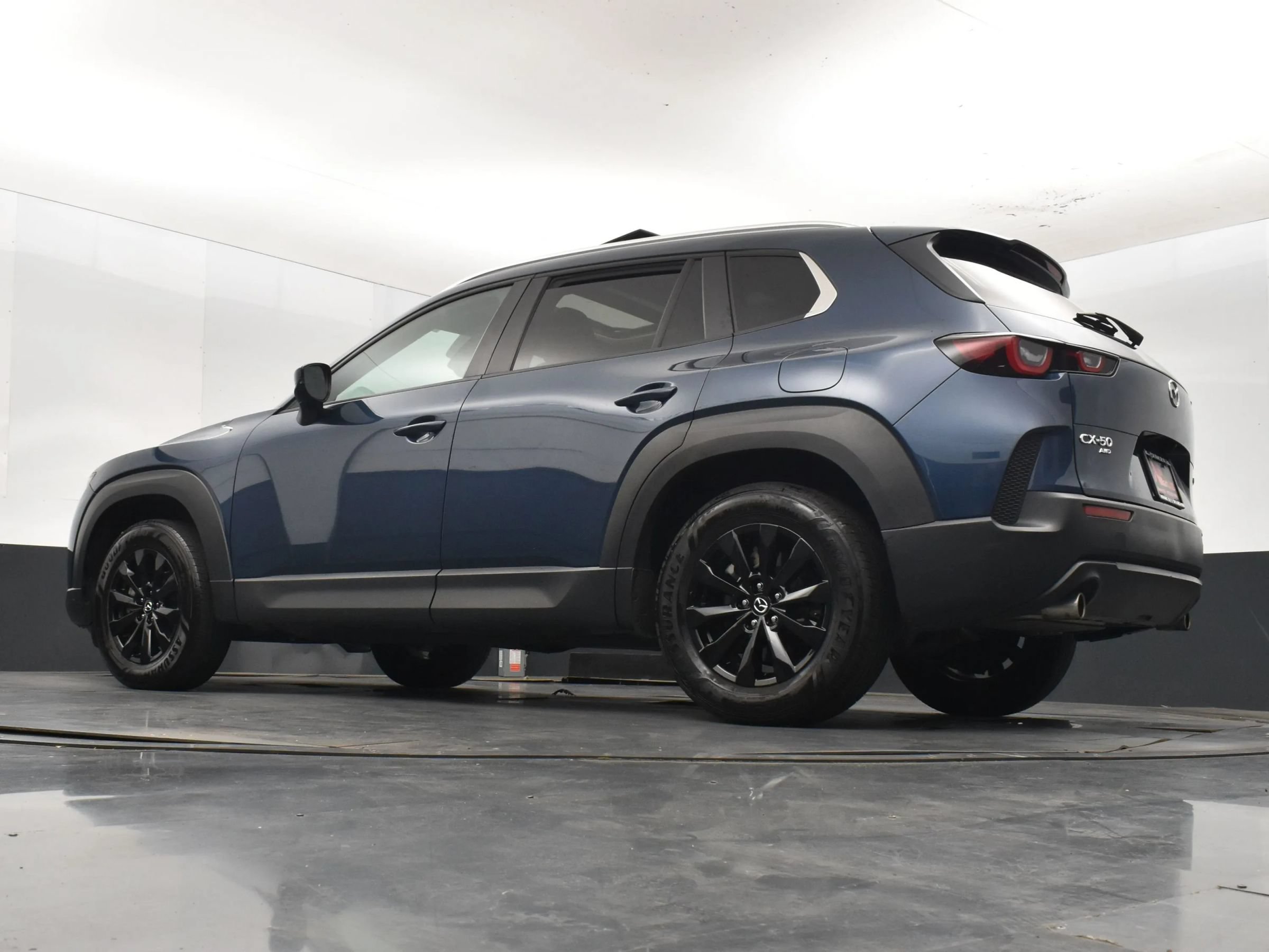 Used 2025 MAZDA CX-50 AWD 2.5 S w/ Premium Package image 9