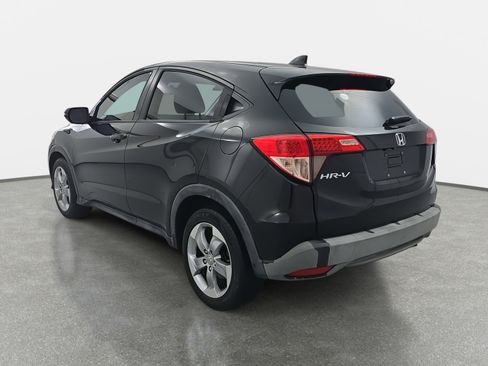 Used 2017 Honda HR-V EX image 7