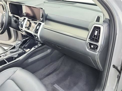 Used 2022 Kia Sorento SX image 35