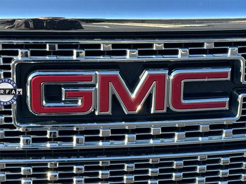 Used 2019 GMC Sierra 2500 Denali w/ Duramax Plus Package image 7