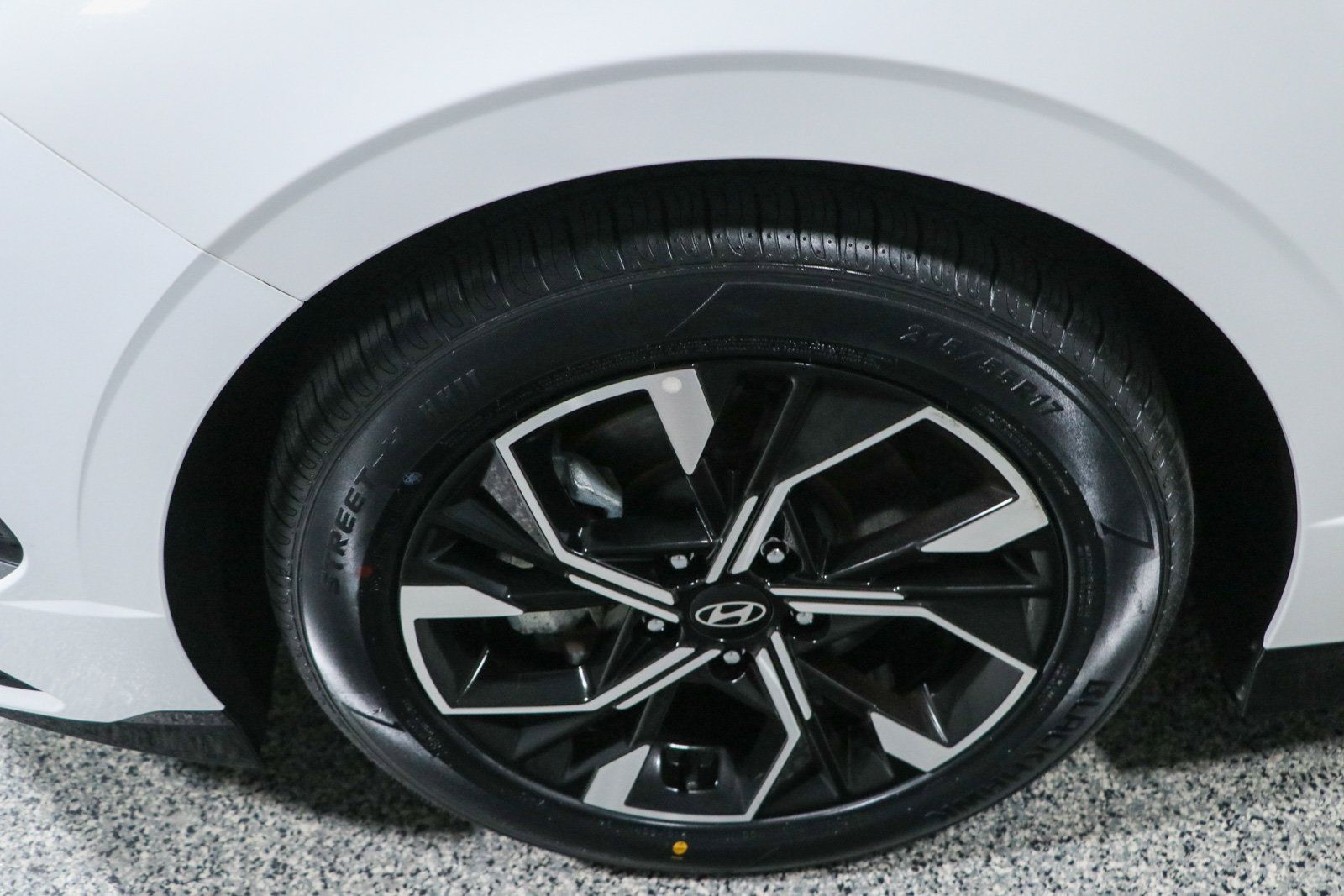 Used 2025 Hyundai Sonata SEL FWD image 11