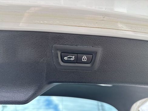 Used 2015 BMW X6 M Base image 45