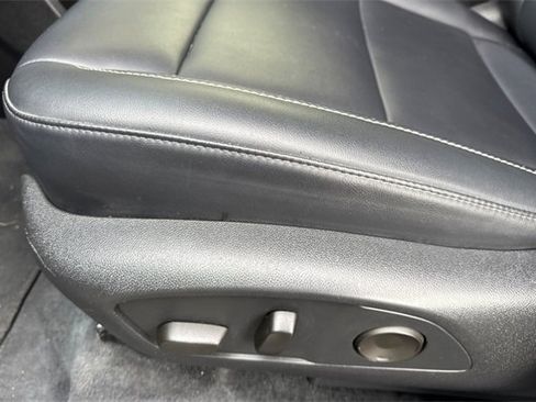 Used 2024 GMC Acadia Elevation image 13