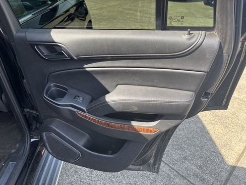 Used 2015 Chevrolet Tahoe LTZ image 41