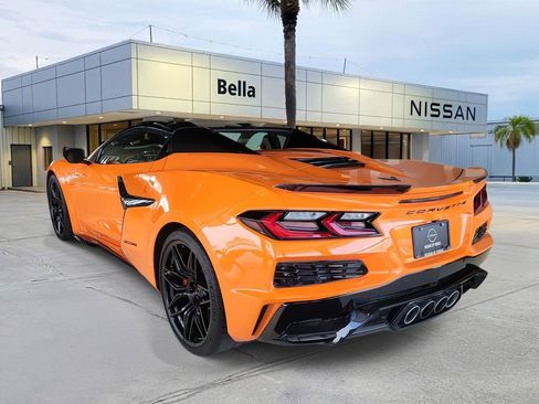 Used 2024 Chevrolet Corvette Z06 image 2