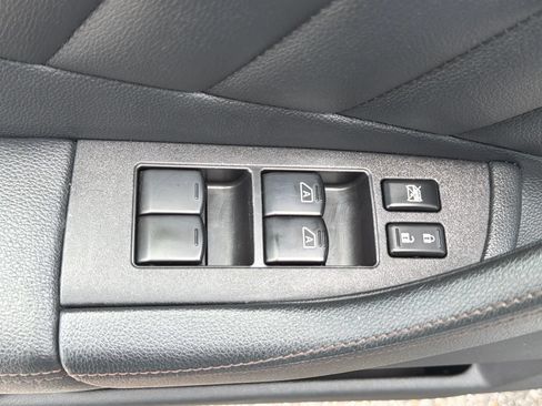 Used 2017 INFINITI QX70 2WD w/ Premium Package image 31