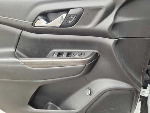 Used 2020 GMC Acadia SLT image 27