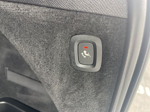 Used 2022 Volvo XC90 T6 Inscription w/ Lounge Package image 14