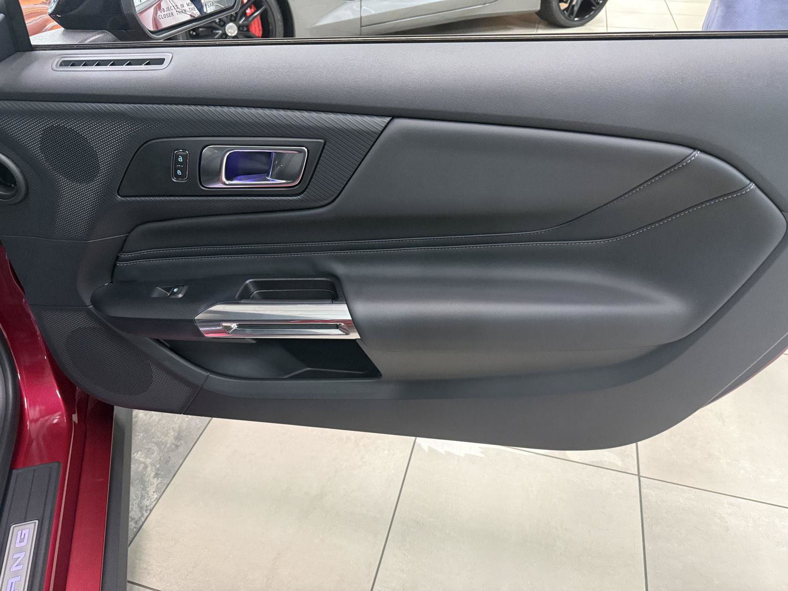 Used 2025 Ford Mustang GT Premium RWD image 30