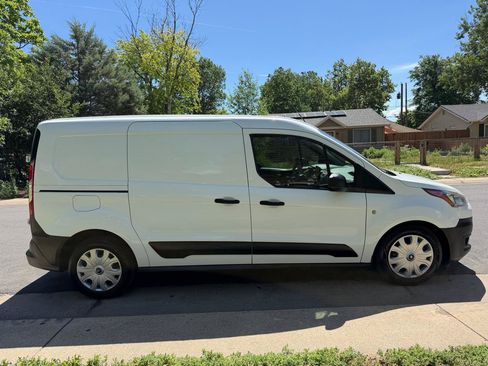 Used 2022 Ford Transit Connect XL FWD image 5
