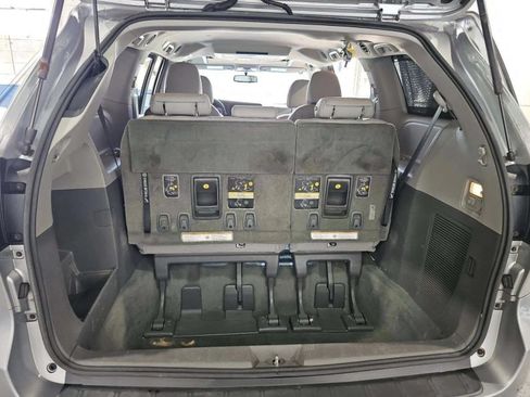 Used 2016 Toyota Sienna XLE Premium w/ Protection Package AWD/4WD image 5