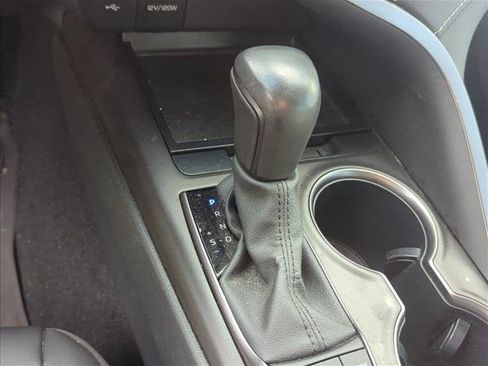 Used 2023 Toyota Camry SE FWD image 17