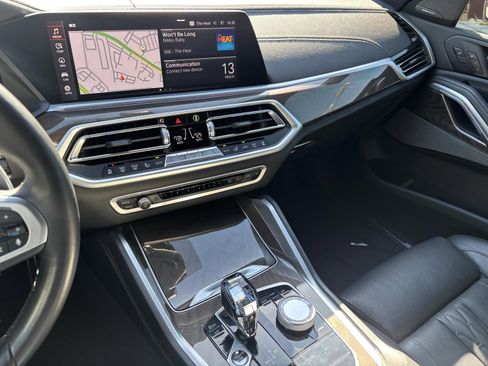 Used 2022 BMW X6 xDrive40i w/ Executive Package image 14