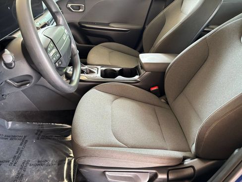 Used 2025 Kia K4 FWD image 25