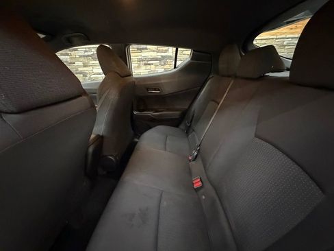 Used 2019 Toyota C-HR LE image 26