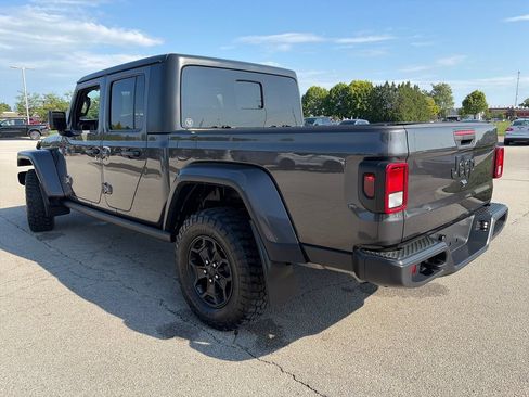 Used 2023 Jeep Gladiator Sport AWD/4WD image 5