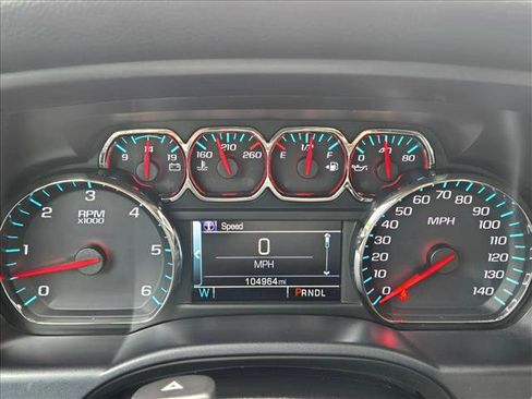 Used 2018 Chevrolet Silverado 1500 LT w/ All Star Edition RWD image 11