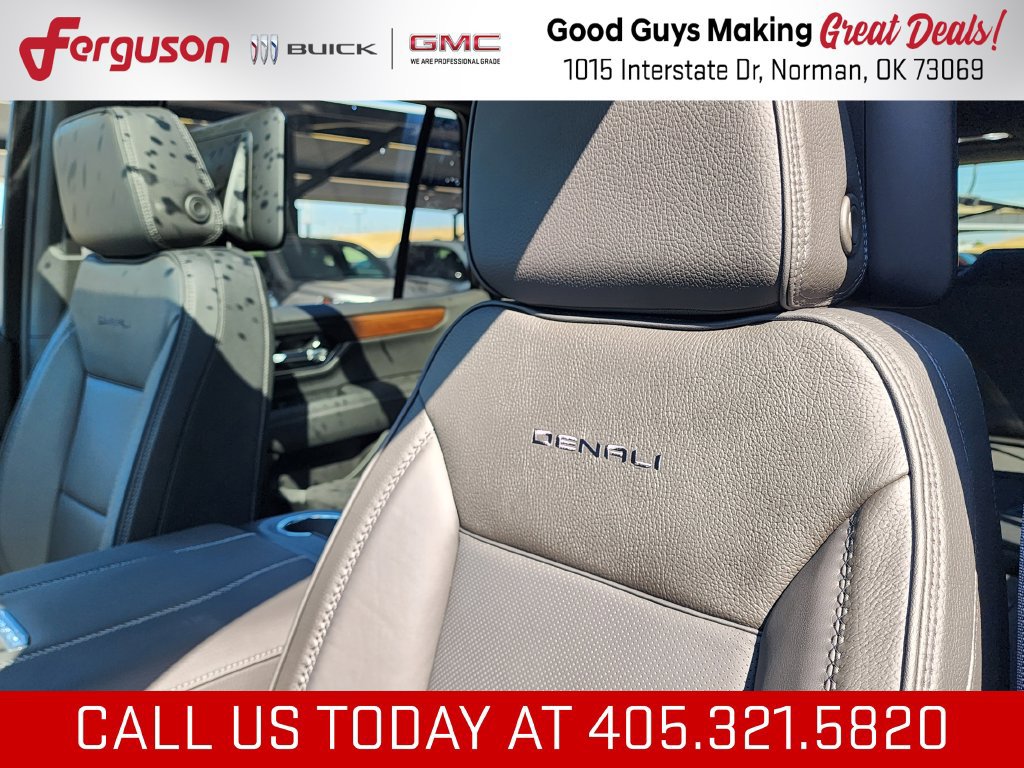New 2027 GMC Yukon Denali w/ Denali Reserve Package AWD/4WD image 17