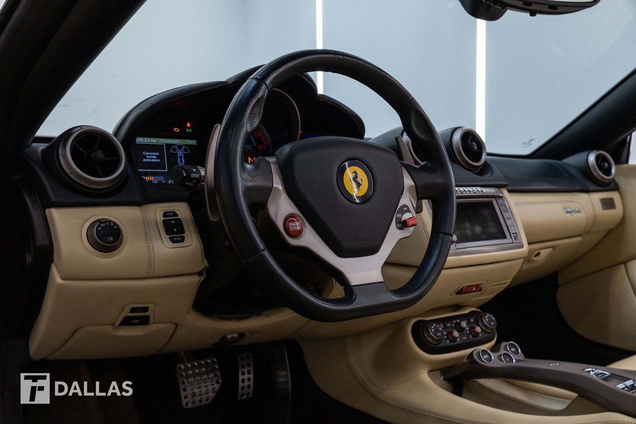 Used 2012 Ferrari California RWD image 4