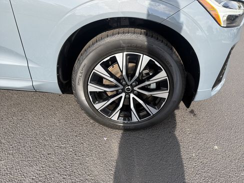 Certified 2024 Volvo XC60 B5 Core AWD/4WD image 36