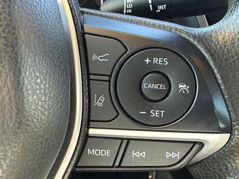 Used 2021 Toyota Camry LE FWD image 14