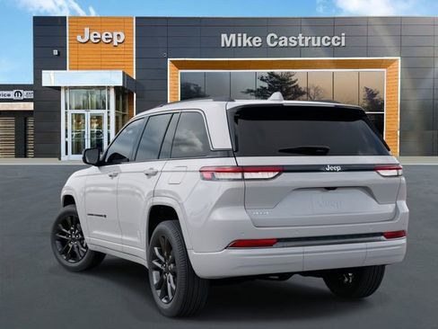 New 2026 Jeep Grand Cherokee Limited image 3