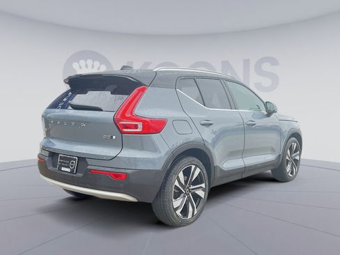 Certified 2023 Volvo XC40 B5 Ultimate w/ Protection Package Premier image 7